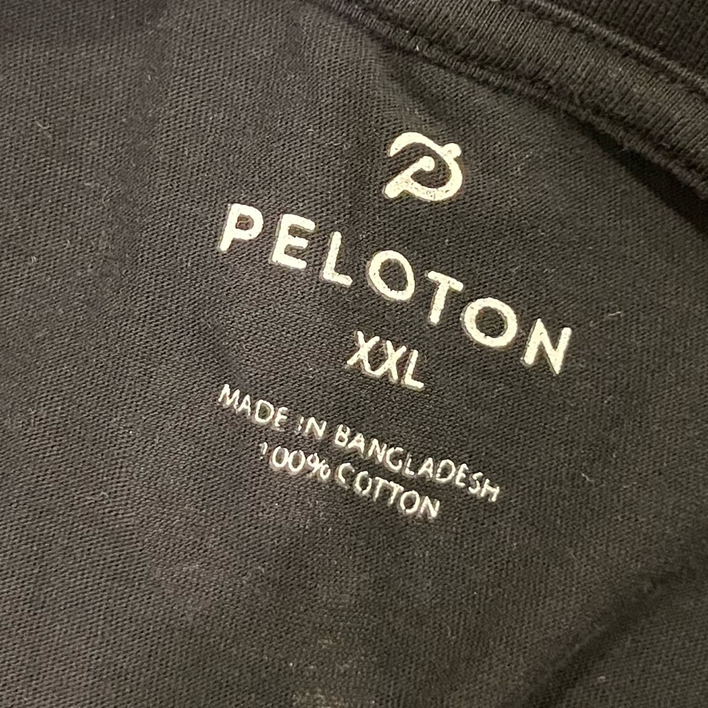 Peloton cropped tee size 2X - Picture 5 of 5
